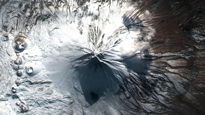 MSB paylaştı! Türkiye’nin zirve noktası Göktürk-2B uydusuyla çekildi