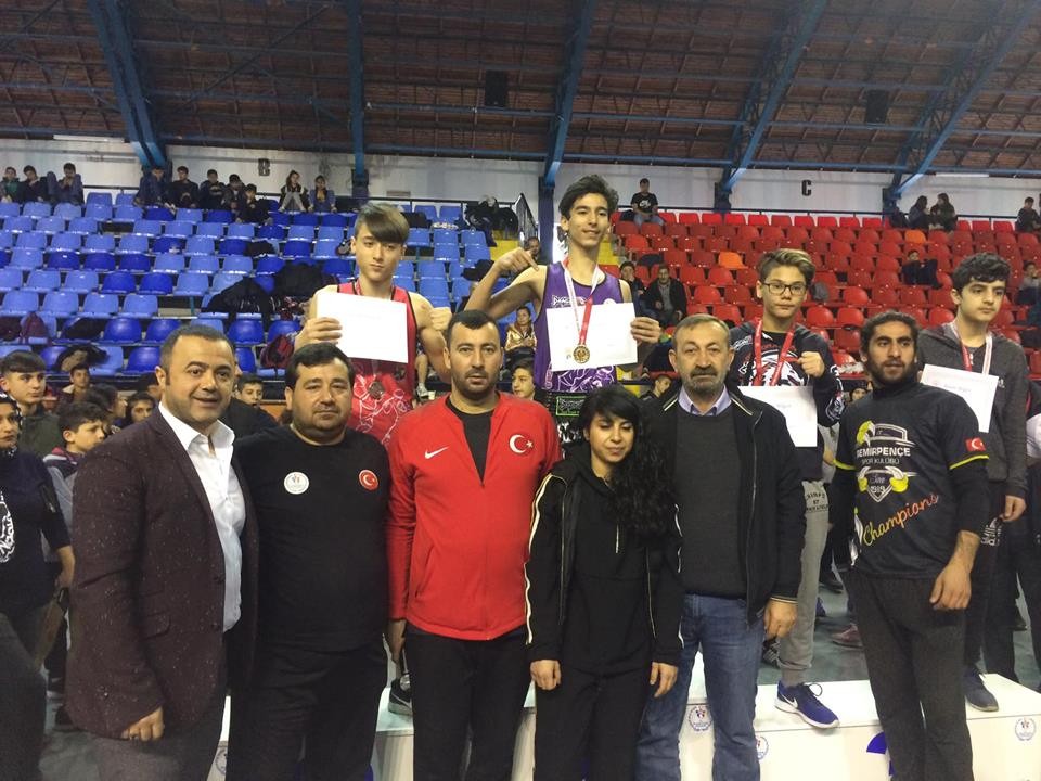 Muaythai Eğitim Merkezi 4 madalyayla döndü 