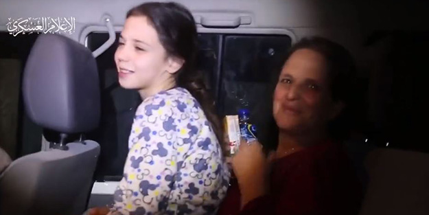 Mücahid Kassam Tugayları dünyaya insanlık dersi veriyor!