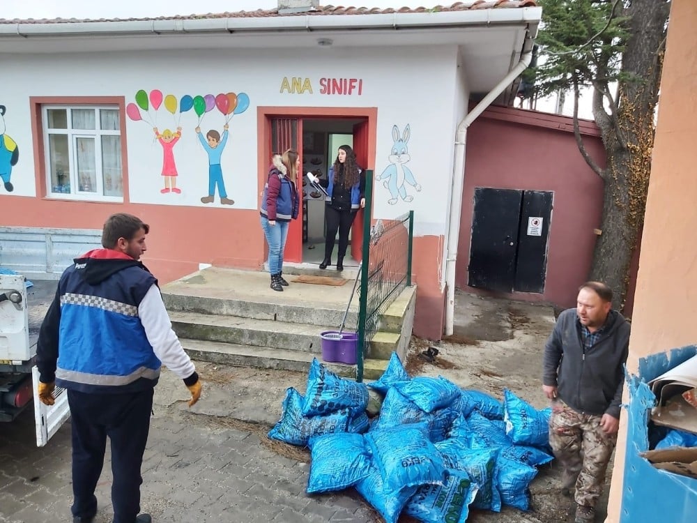 Mudanya Belediyesi’nden eğitime sıcak dokunuş 