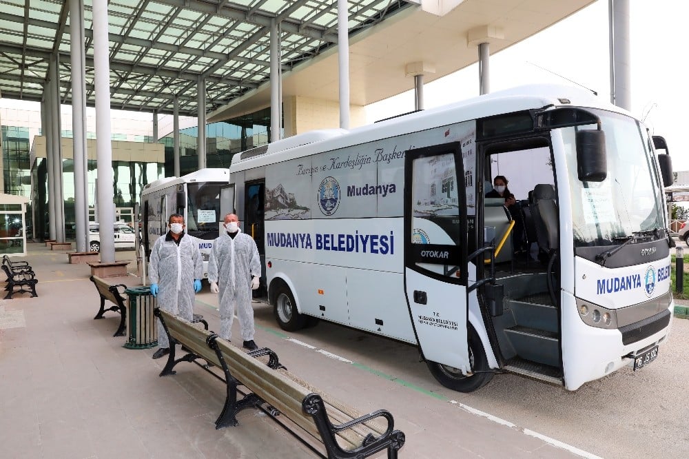 Mudanya Belediyesi’nden sağlık çalışanlarına servis hizmeti 