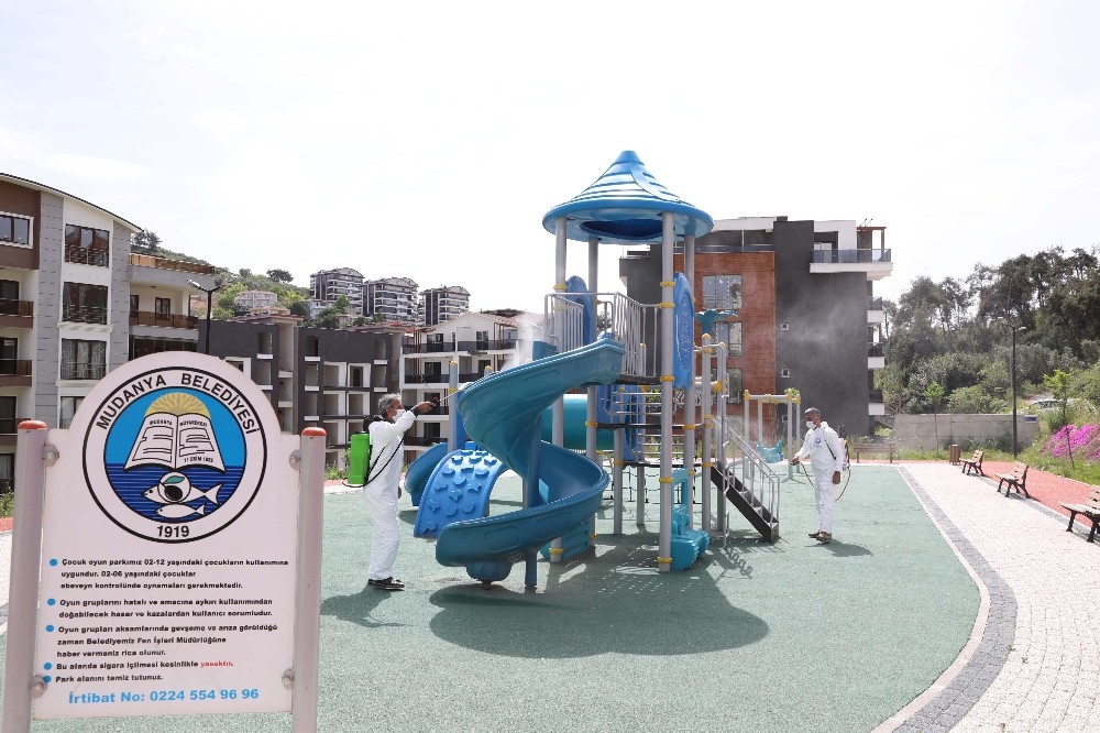 Mudanya’da parklar çocuklar için hazırlanıyor 