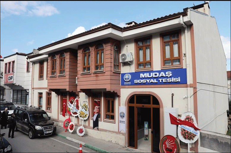 MUDAŞ 1008 m2 açık ve kapalı alanlı kafe restoran - pastaneyi 5 yıllığına kiralayacak