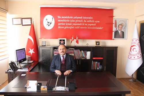 Müdür Kaya 1 aylık maaşını bağışladı 