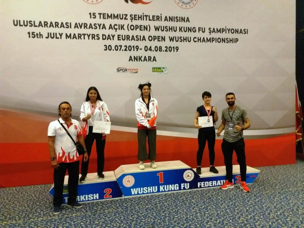 Müdür Vekili, Avrasya ve Balkan Wushu Kungfu Şampiyonu oldu 