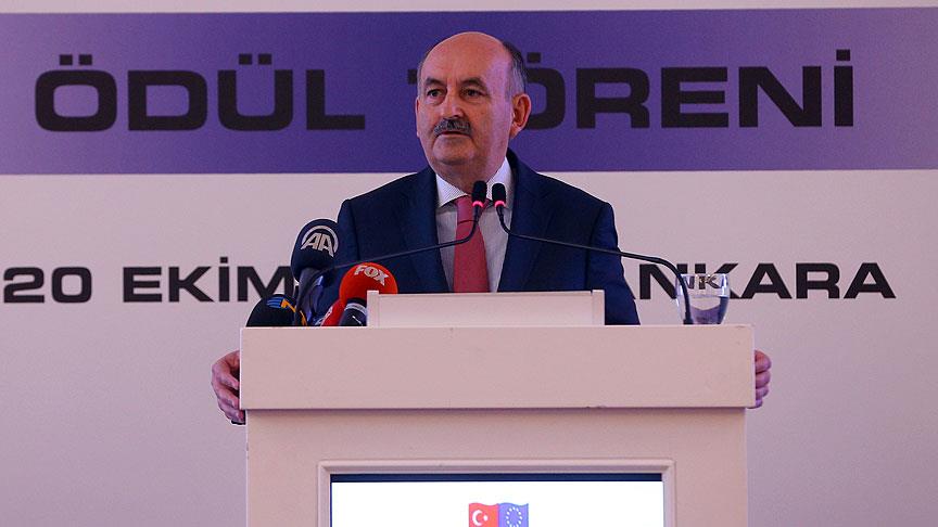 Müezzinoğlu: Memurlarımızın birinci derecede sorumluluğu...