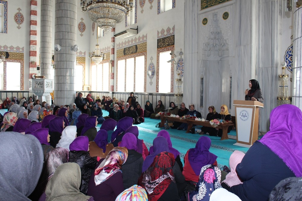 Müftülükten ’Kadınlar Günü’ne özel etkinlik 