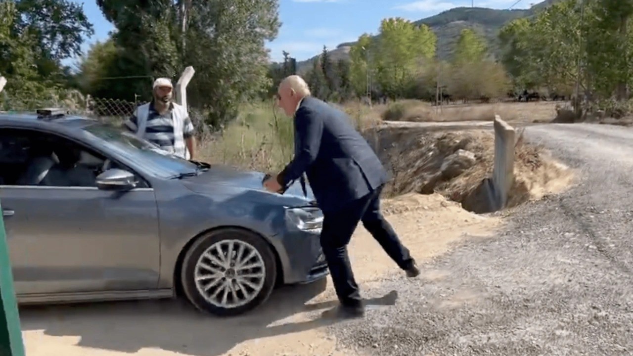 Müftünün yolunu kesen CHP’li Tanal şimdi de emniyet müdürünün yolunu kesti