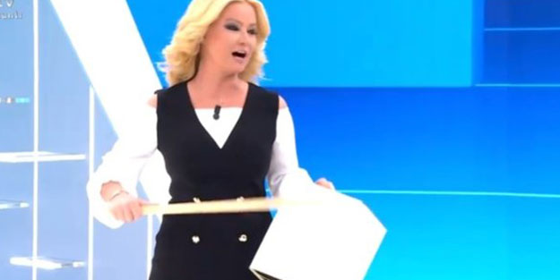 Müge Anlı canlı yayında teneke çaldı! Yok artık dedirten olay