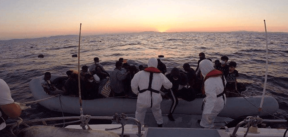 Muğla açıklarında 14 düzensiz göçmen kurtarıldı