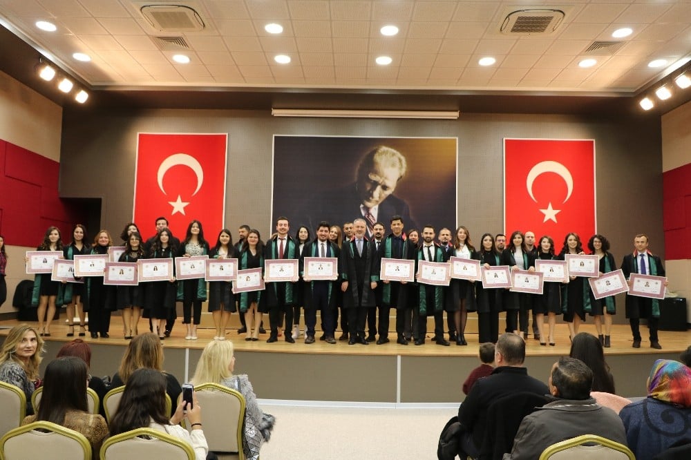 Muğla Barosu’na 21 yeni avukat katıldı 