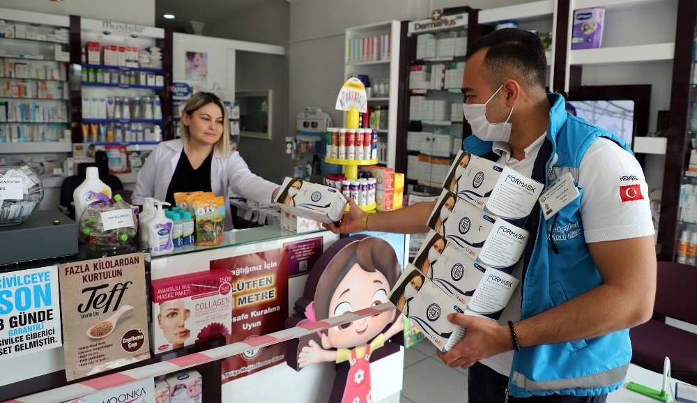 Muğla Büyükşehir 662 bin maske dağıttı 