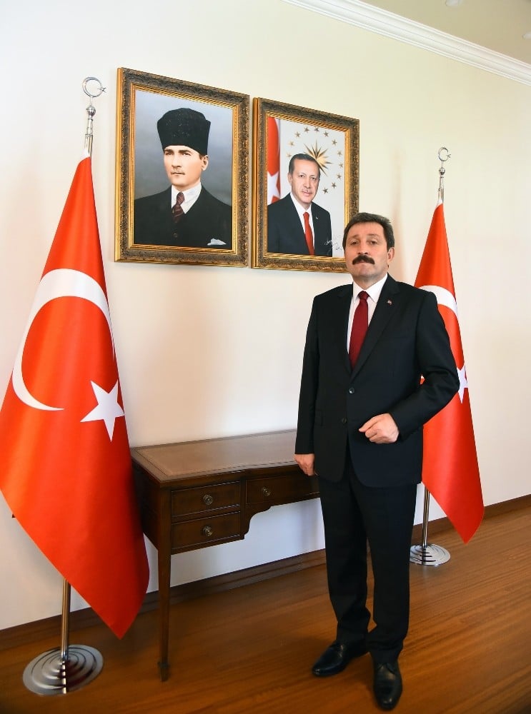 Muğla Valisi Orhan Tavlı görevine başladı 