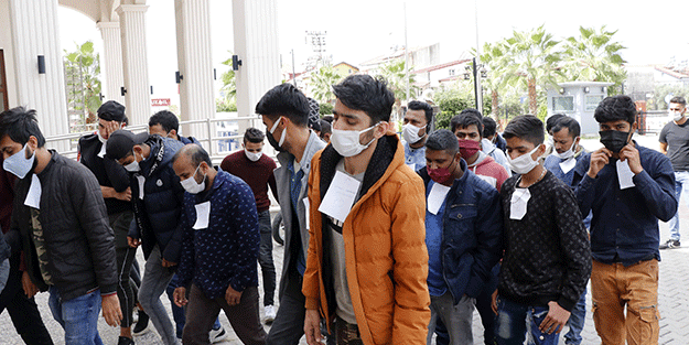Muğla'da 32 düzensiz göçmen yakalandı
