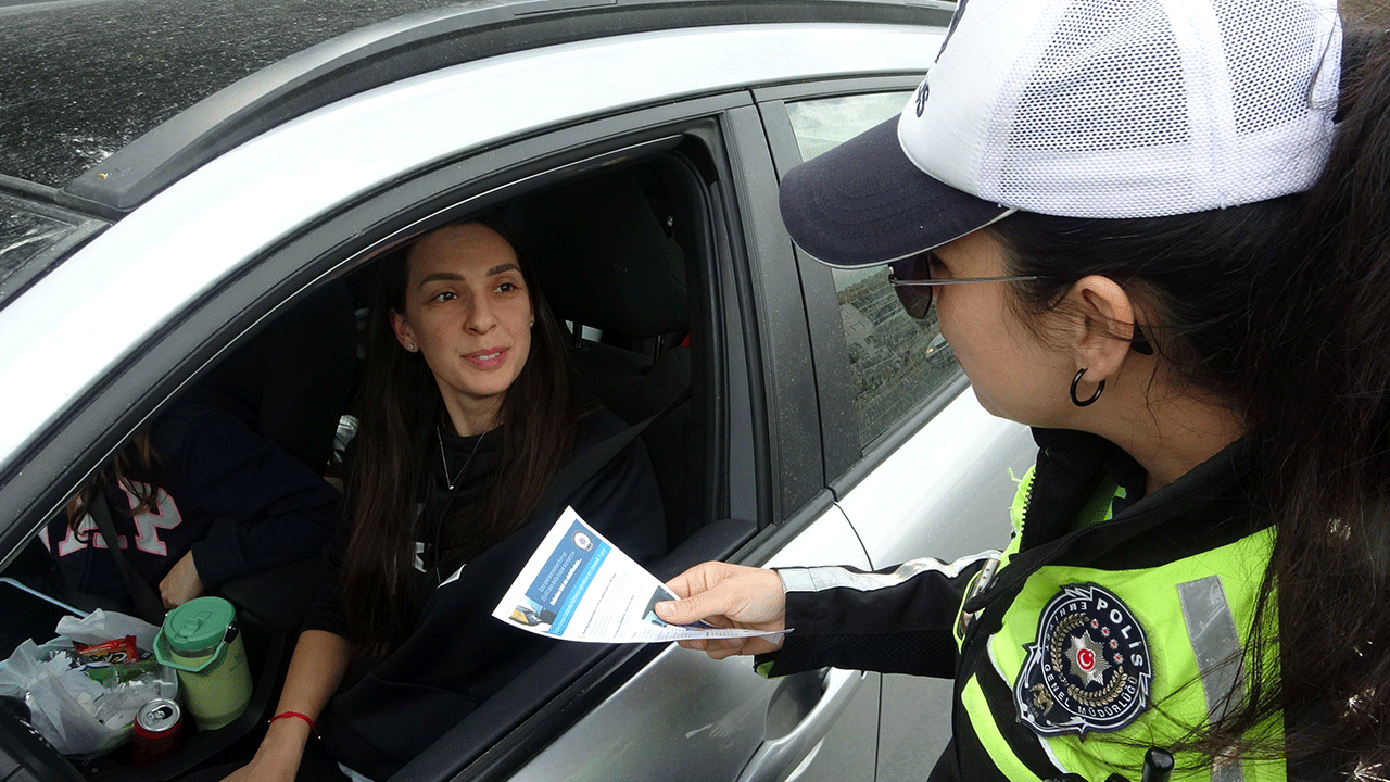 Muğla’da bayram yoğunluğu! Trafikte uzun kuyruklar oluştu