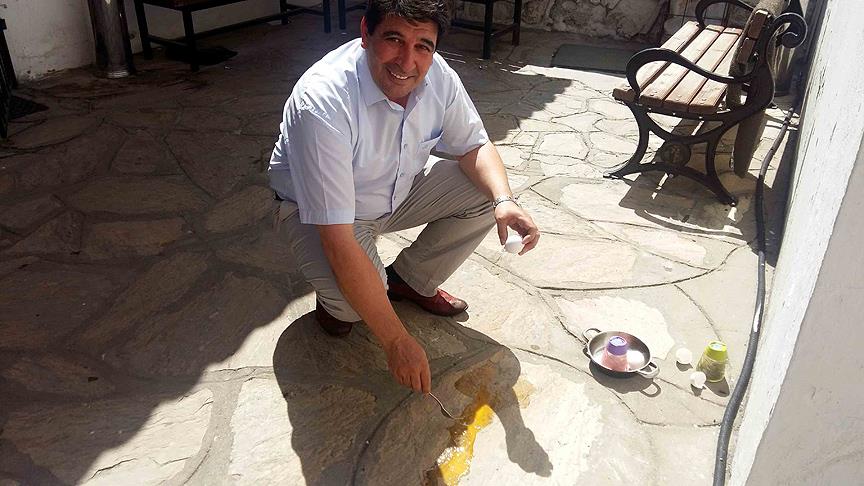 Muğla'da beton üzerinde yumurta pişirdi