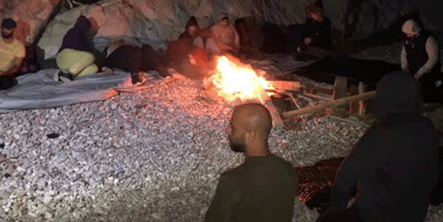 Muğla'da koyda mahsur kalan 12 sığınmacı kurtarıldı