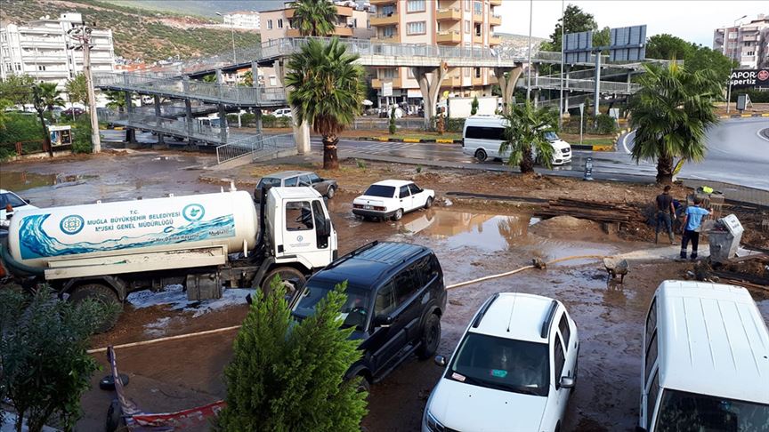 Muğla'da kuvvetli sağanak yağış etkili oldu
