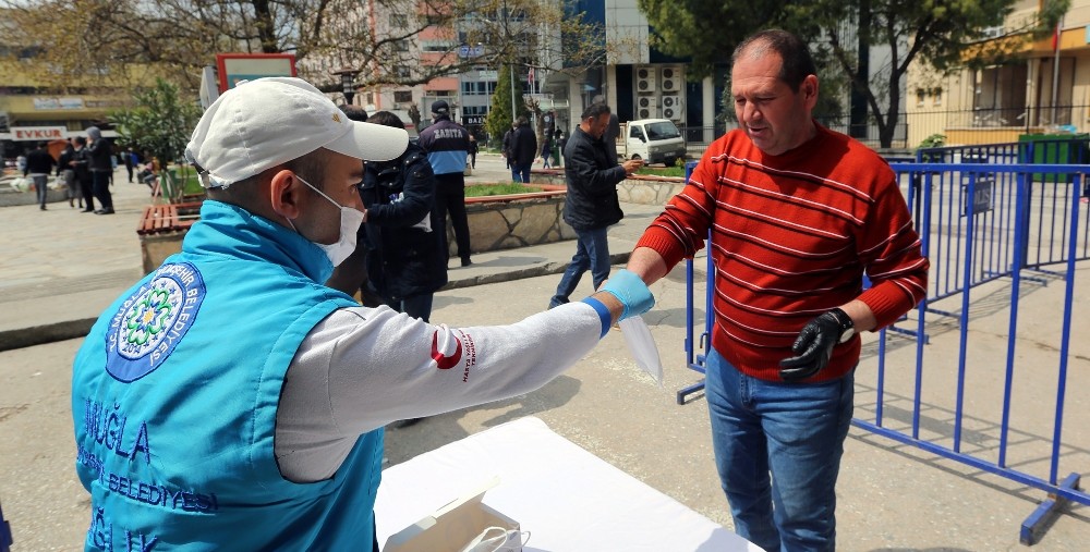 Muğla’da maskesiz sokağa çıkmak yasak 