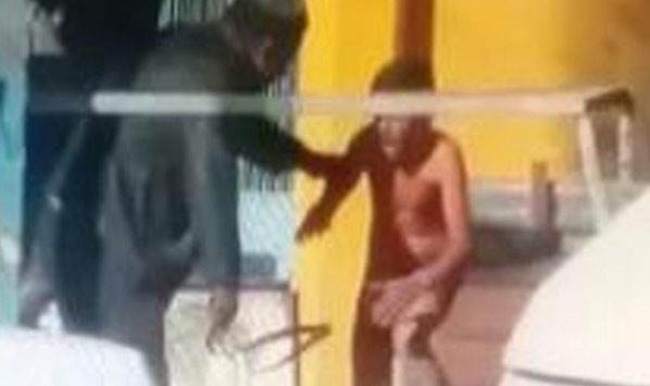 Muğla'da okula gitmeyen oğlunu kemerle dövdü