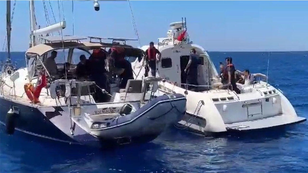 Muğla'da tekneyle yurt dışına kaçmaya çalışan 9 FETÖ’cü yakalandı