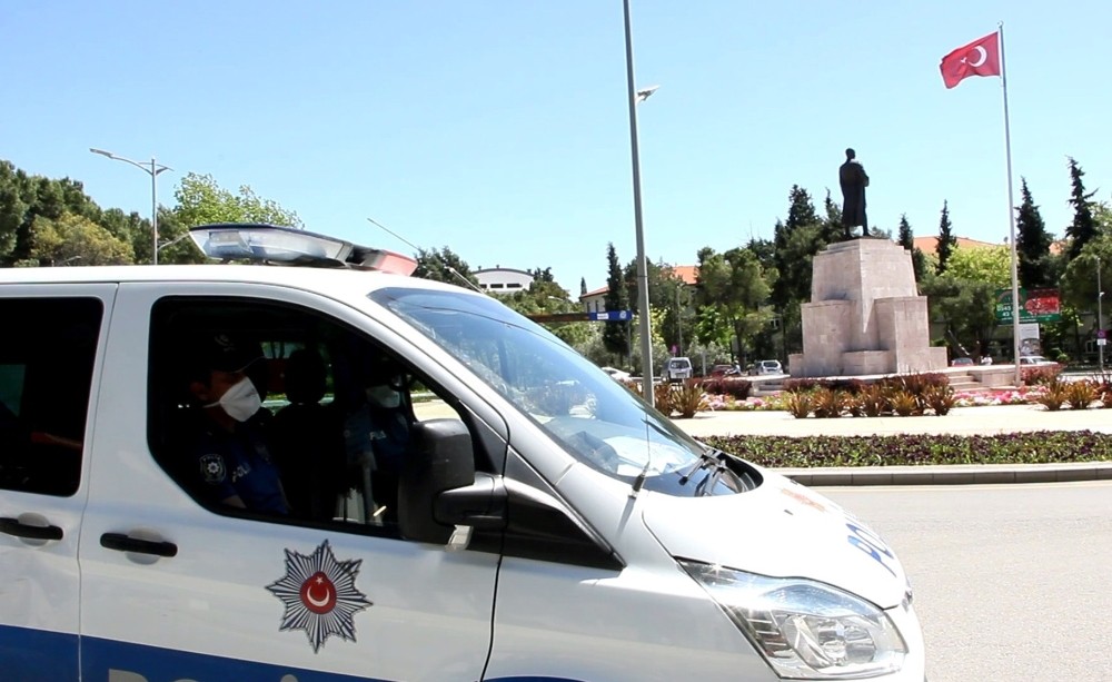 Muğla’da yarın sokağa çıkacak yaşlılar anonsla uyarılıyor 