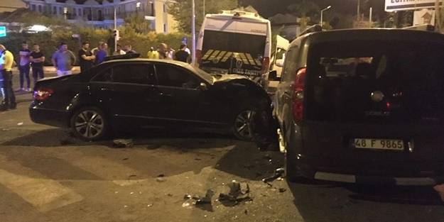 Muğla'da zincirleme kaza! Çok sayıda yaralı var