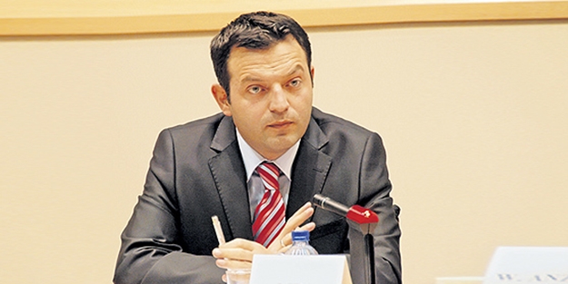 Muhabirimizden Savaş Genç'e fena kapak!