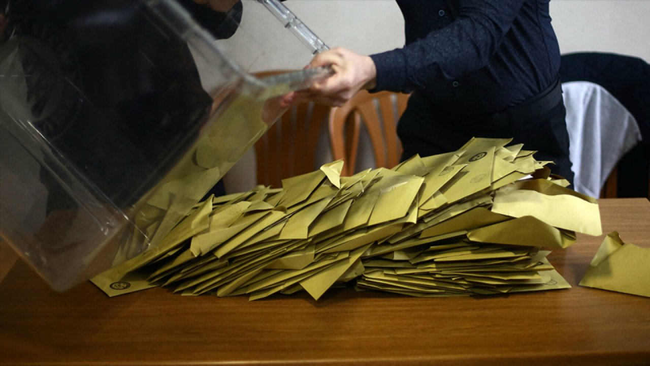 Muhalefete yakın anket firmasından şok anket