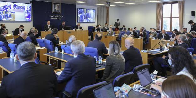 Muhalefetin 'ülke büyüyor' hazımsızlığı! CHP'li ve HDP'li vekiller tahammül edemedi