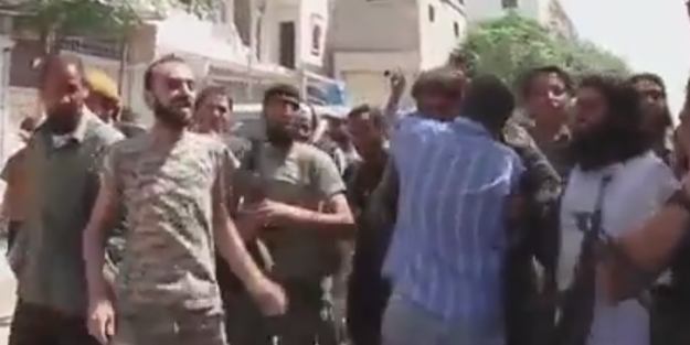 Muhalif lider Halep'te böyle karşılandı