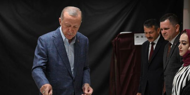 Muhalif yazar yazılarına böyle son verdi: Ben de yanıldım! Adam kazandı