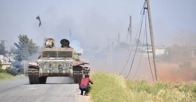 Muhalifler 4 köyü DAEŞ'ten geri aldı