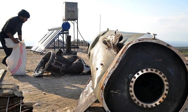 Muhalifler Rusların balistik füzesini imha etti