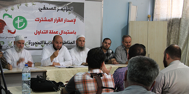 Muhalifler TL kullanmaya başladı