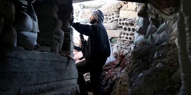 Muhaliflerden tünel ve hendekli direniş