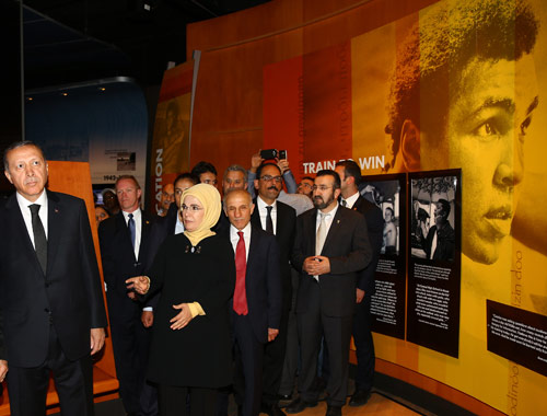 Muhammed Ali'nin dostu Reis-i Cumhur Erdoğan'ın ekibinden özür diledi