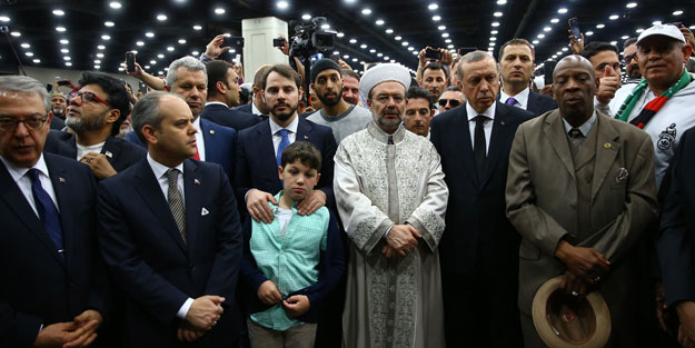 Muhammed Ali'nin dostu Erdoğan'ın ekibinden özür diledi