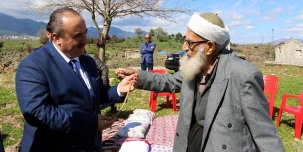 40 yıldır yanında taşıyor! Erdoğan'a hediye edecek