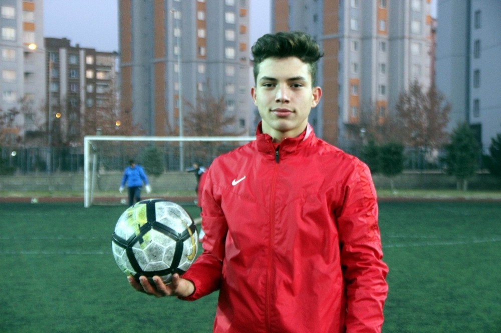 Muhammet Eren Arıkan: 