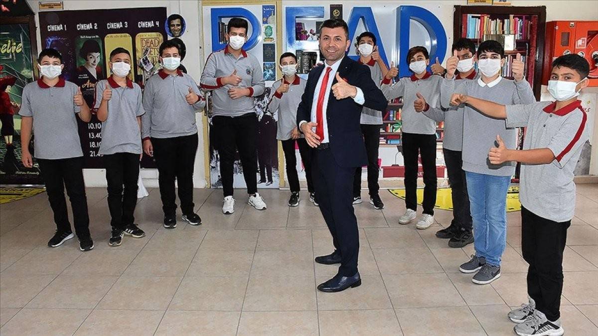 Muhammet öğretmen, “dünyanın en iyileri” arasına girdi