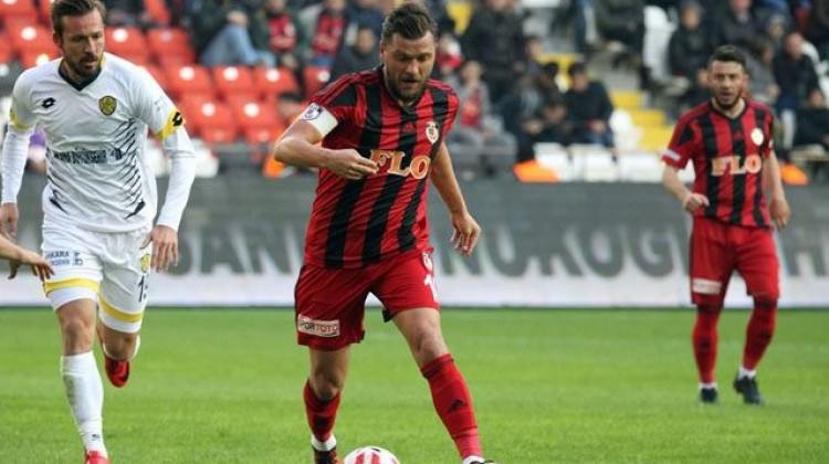 Muhammet Reis'in sözleşmesi feshedildi