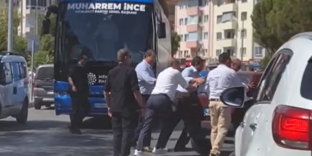 Muharrem İnce otobüsten inip araba itti