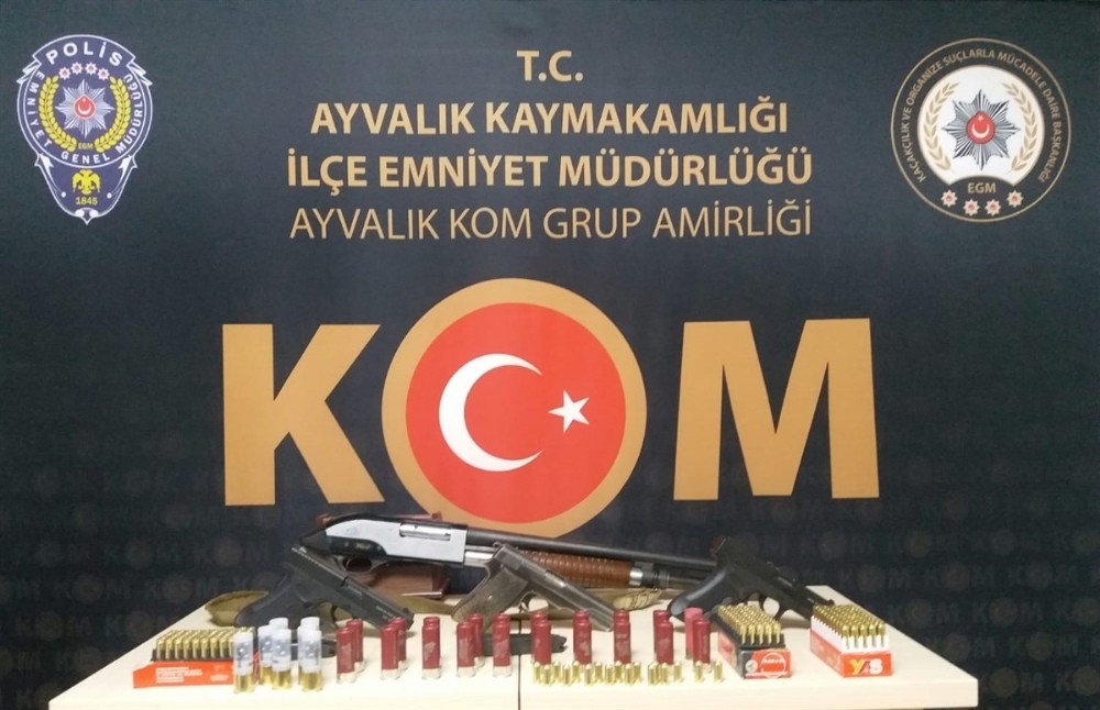 Mühimmat deposu gibi ev 