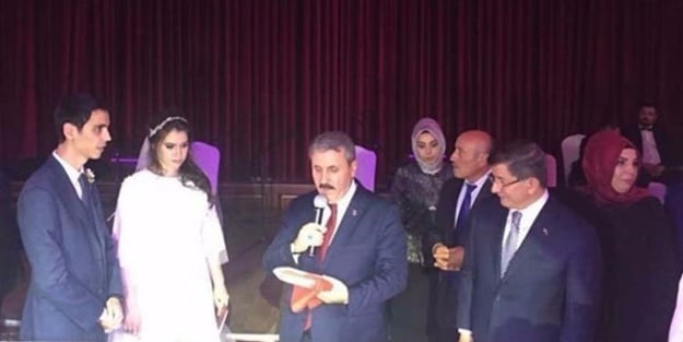 Muhsin Yazıcıoğlu'nun oğlunun düğününde sürpriz isim