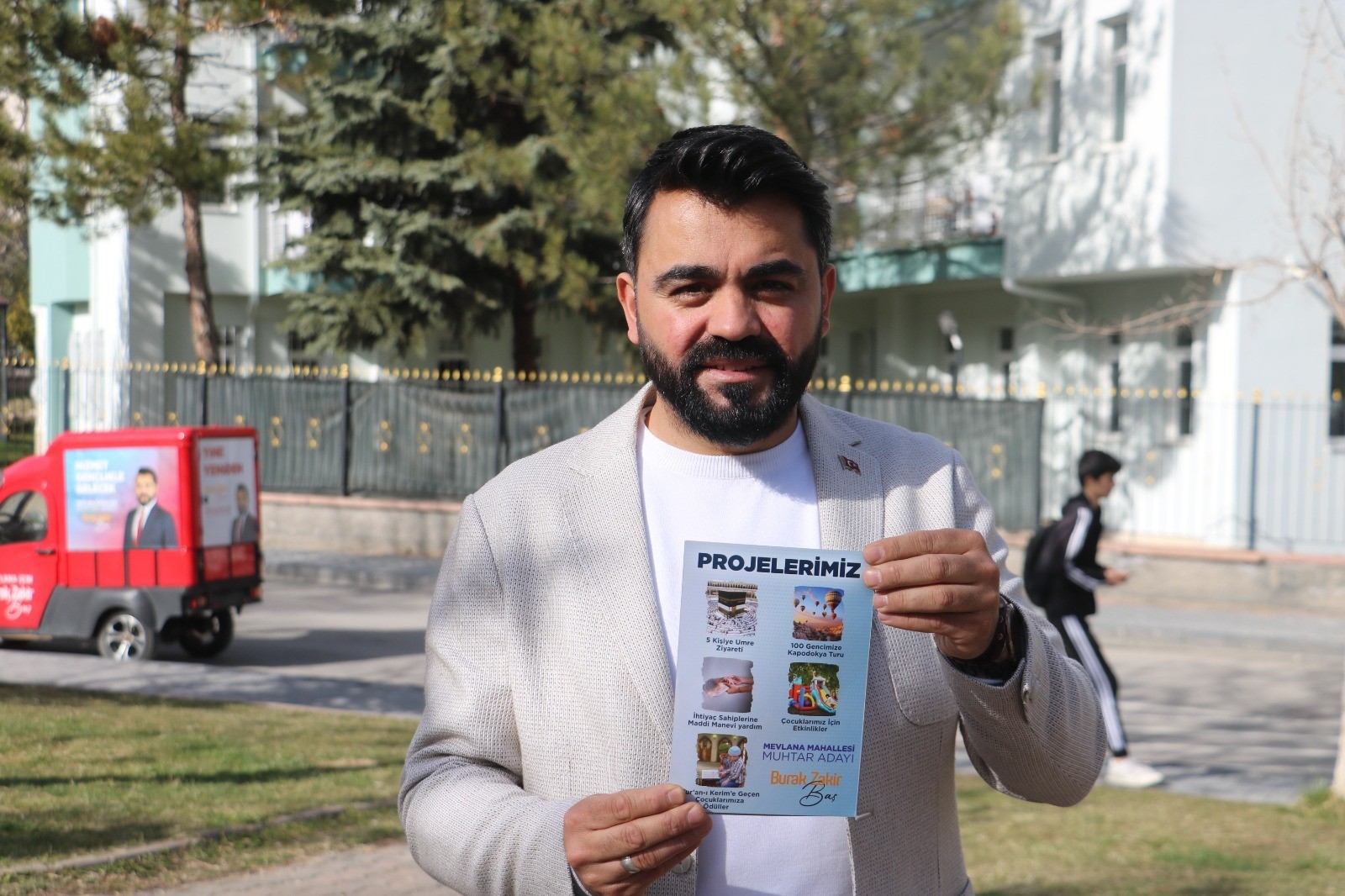 Muhtar adayının vaadini duyan bir kez daha düşünüyor