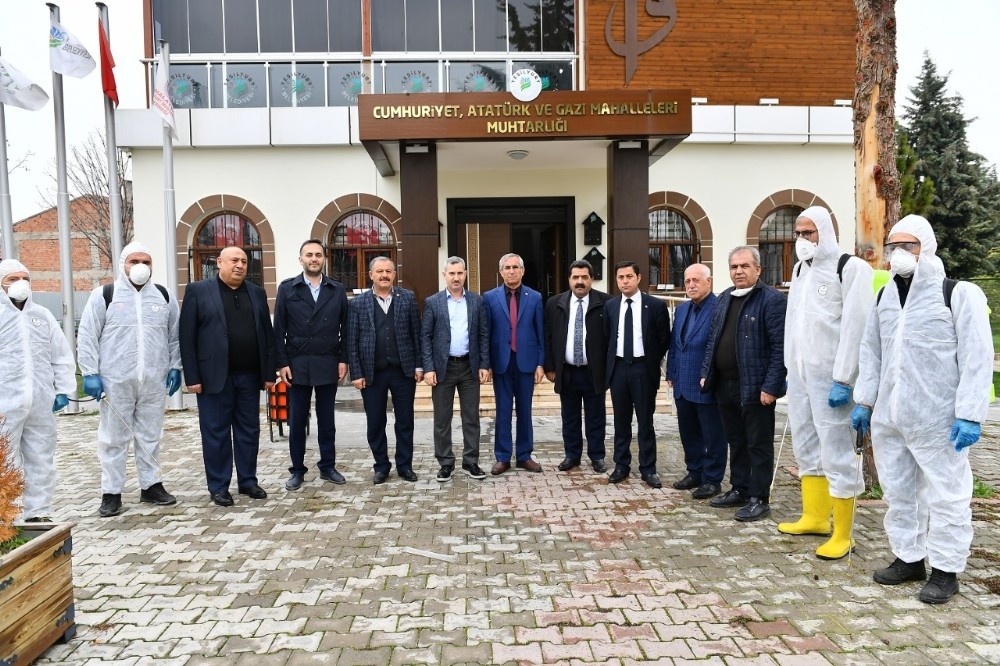 Muhtar evleri dezenfekte edildi 