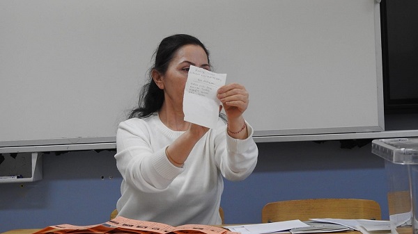 Muhtar kura ile belirlendi