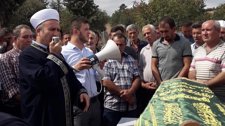 Muhtar Taşkıran dualarla toprağa verildi 