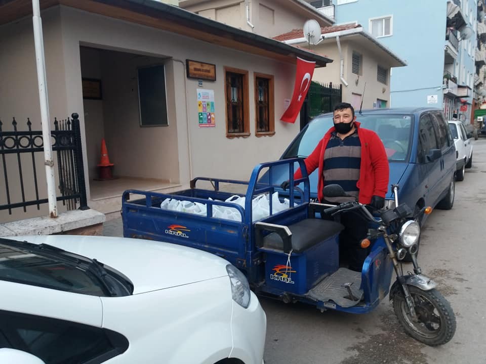 Muhtarın vefâ timi iş başında 